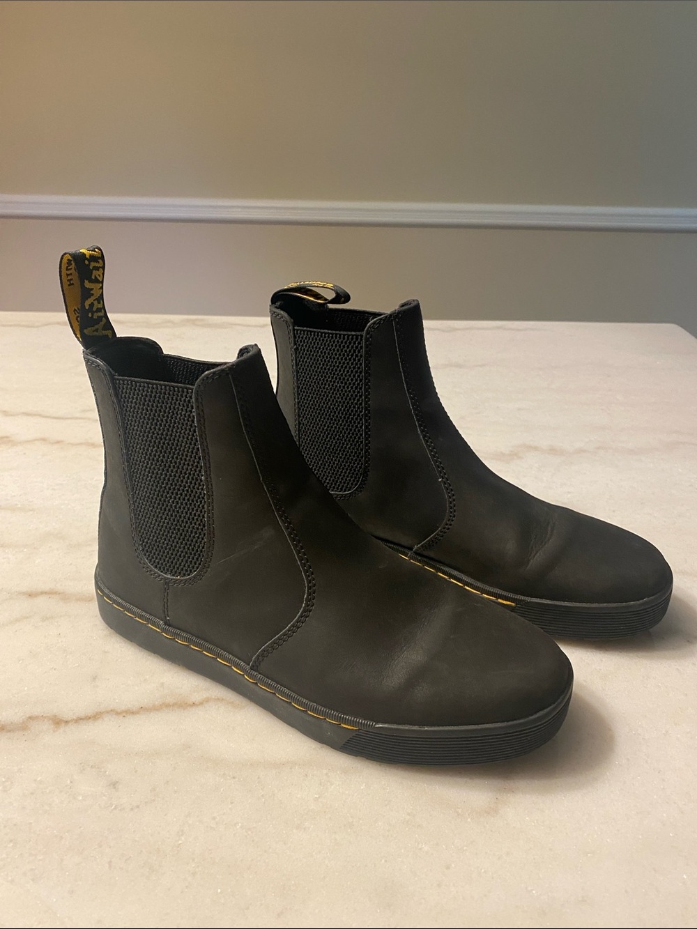 Dr. Martens Makela Boots black slip on Chelsea Boots Size 9
